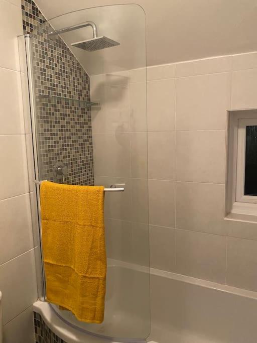 Cheerful 2 Bedroom With Parking Holiday home Cleethorpes