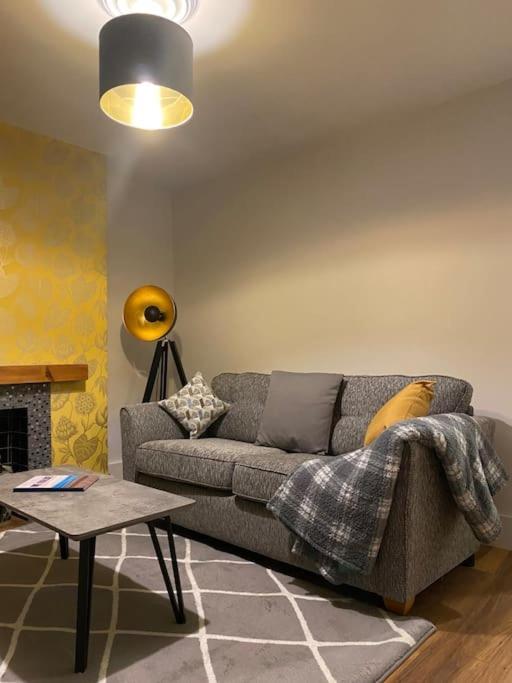 Cheerful 2 Bedroom With Parking * Cleethorpes