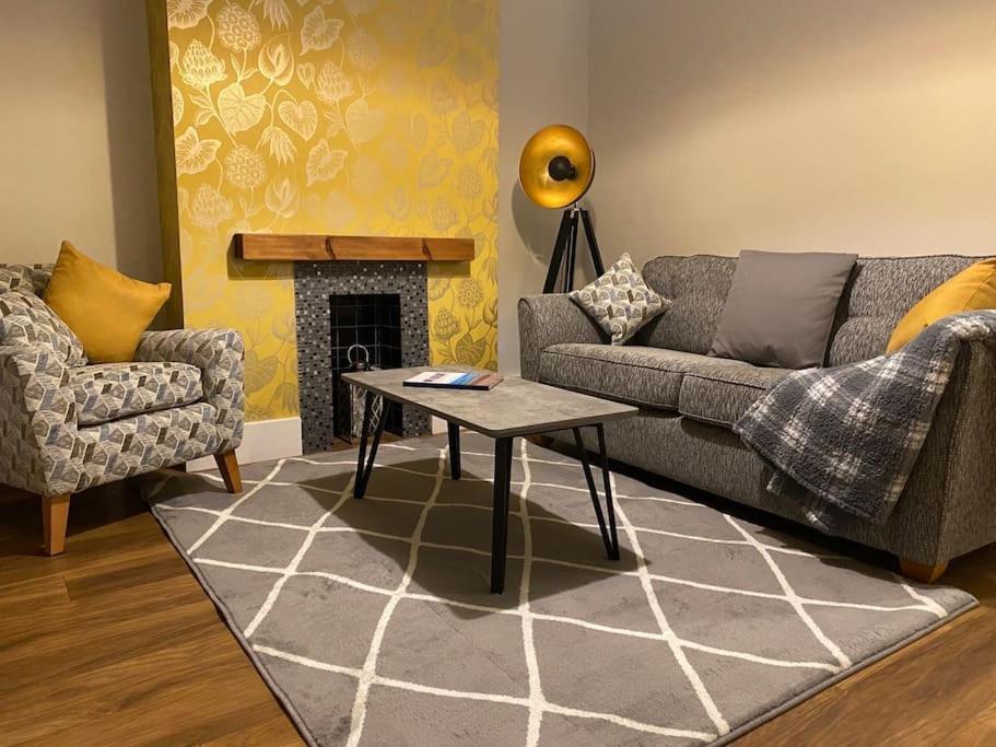 Holiday home Cheerful 2 Bedroom With Parking
